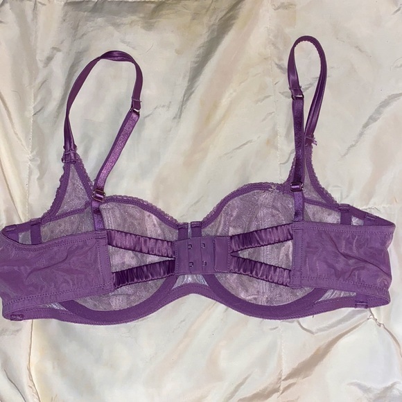 Lace Victoria’s Secret bra - Picture 2 of 5